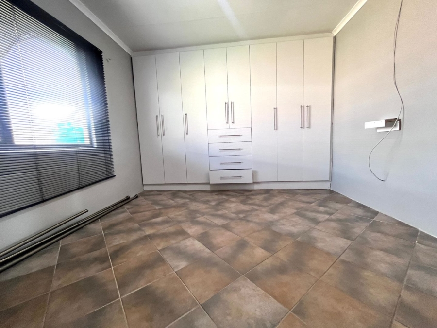 4 Bedroom Property for Sale in Despatch Central Eastern Cape